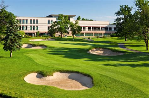 Eaglewood resort and spa - Prairie River Restaurant. Prairie River offers remarkable views of the golf course, as well as an intimate outdoor patio and large fire pit. Experience Chef Jessica’s made-from-scratch Midwest cuisine with a full-service bar, carrying the latest, popular local brews and cocktails. 